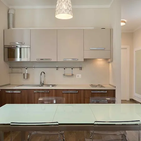 Apartamento La Lombarda - By Impero House *
