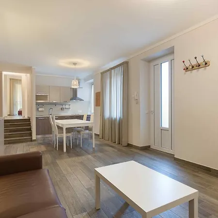 La Lombarda - By Impero House Apartamento Stresa
