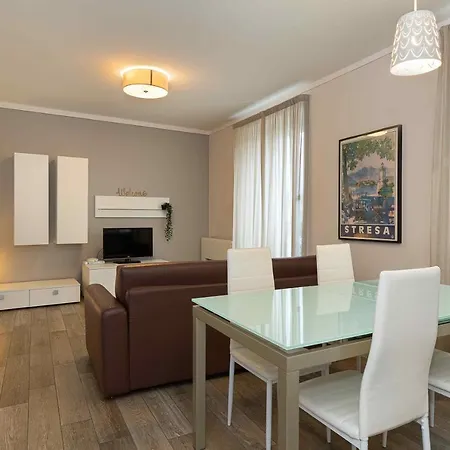 La Lombarda - By Impero House Apartamento Stresa