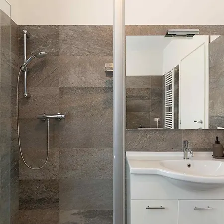 Apartamento La Lombarda - By Impero House